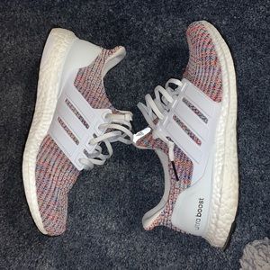 Adidas UltraBoosts 4.0 ‘Rainbow’